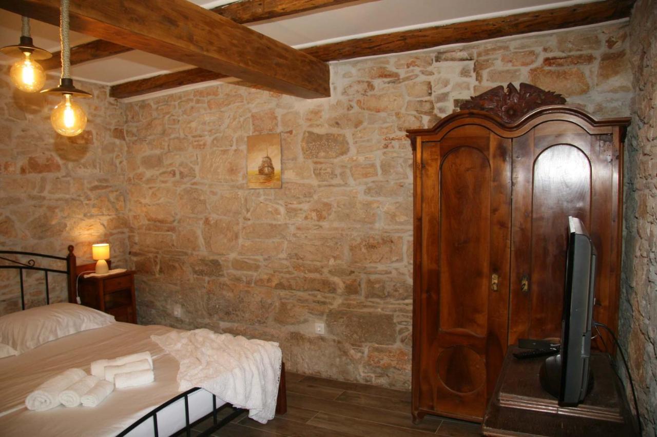Apartments Sena Πούλα Εξωτερικό φωτογραφία