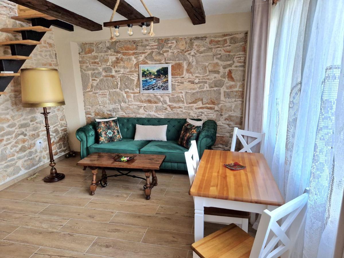 Apartments Sena Πούλα Εξωτερικό φωτογραφία